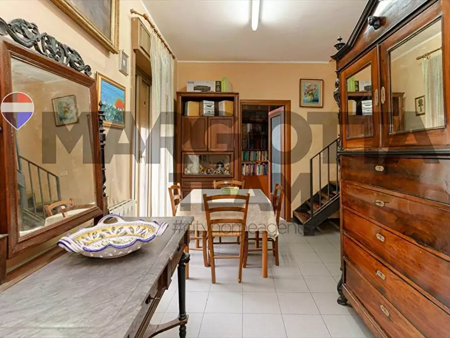 Immagine 2 di Appartamento in vendita  in via Vittorio Emanuele 356 a Catania