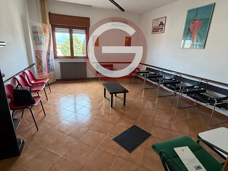 Immagine 2 di Locale commerciale in affitto  a Taurianova