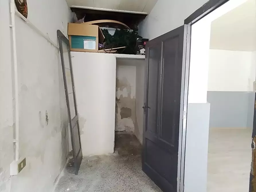 Immagine 2 di Deposito in vendita  a Cittanova