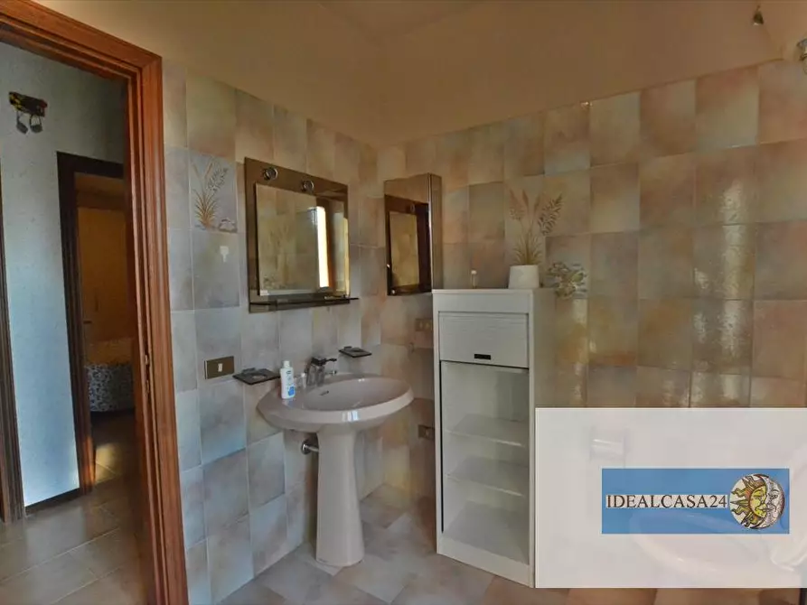 Immagine 20 di Casa indipendente in vendita  in camporotondo di fiastrone c.da colvenale n. 7  a Camporotondo Di Fiastrone