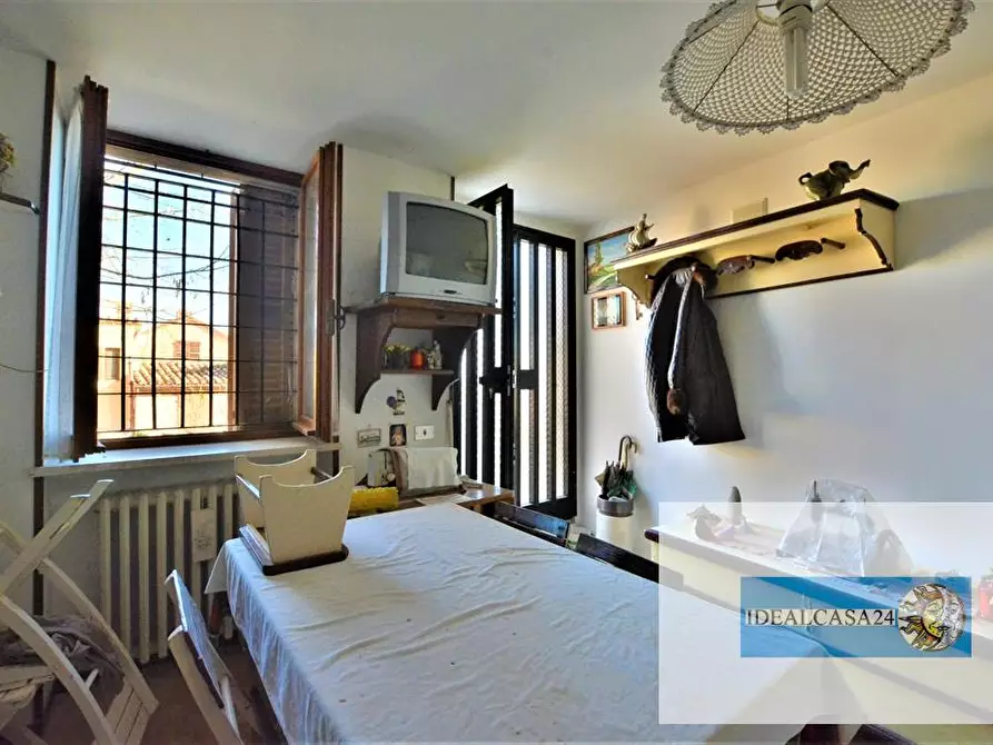 Immagine 8 di Casa indipendente in vendita  in Loro Piceno Via Monte Grappa a Loro Piceno