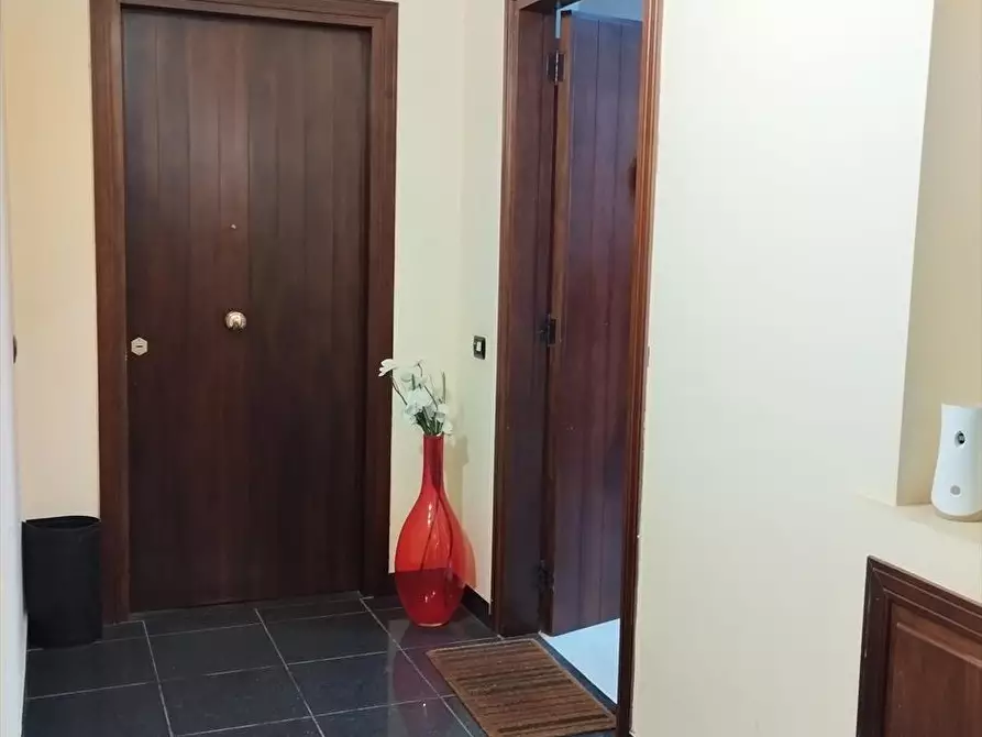 Immagine 15 di Appartamento in vendita  a Gioia Tauro