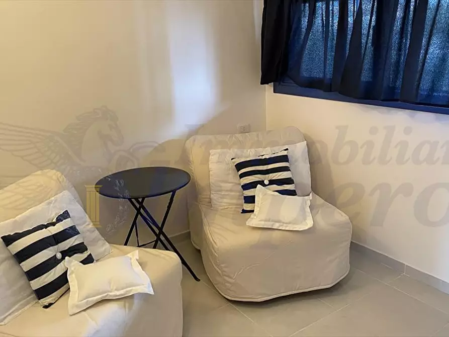 Immagine 4 di Appartamento in vendita  in Lungomare degli Ardeatini, 41/A a Ardea