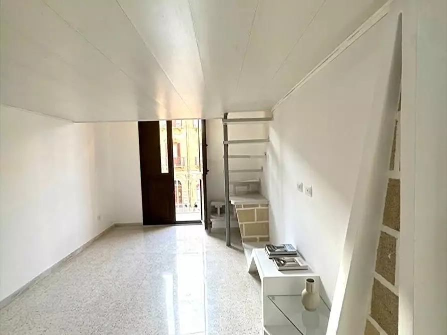 Immagine 4 di Appartamento in vendita  in via Nino Bixio a Trapani