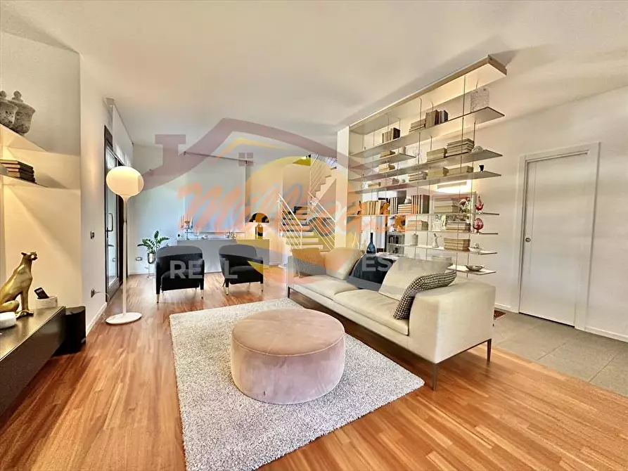 Immagine 7 di Villa in vendita  a Siracusa