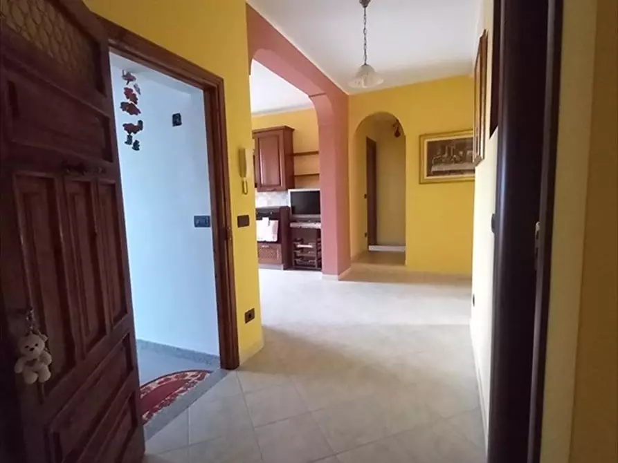 Immagine 1 di Appartamento in vendita  in VIA BERNARDINI TENENZIO N 8 a Cinquefrondi