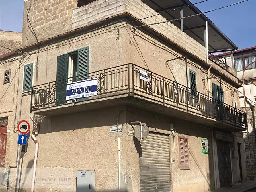Immagine 1 di Appartamento in vendita  in Via Principe Umberto Vicari  a Vicari
