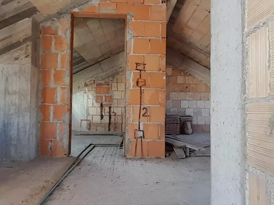 Immagine 25 di Villa in vendita  a Cittanova