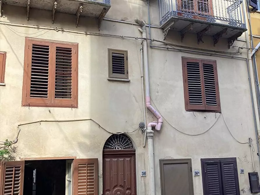 Immagine 1 di Casa indipendente in vendita  in via Ludovica Germana 34 a Lercara Friddi