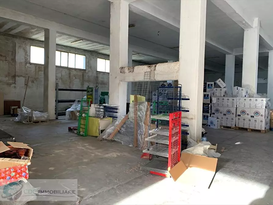 Immagine 5 di Magazzino in affitto  a Lercara Friddi