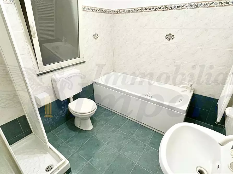 Immagine 28 di Villa in vendita  in Via Corleone n. 1 a Pomezia