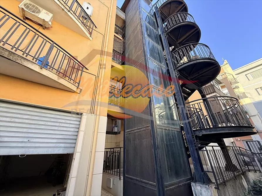 Immagine 13 di Garage in vendita  in VIA VANVITELLI a Siracusa