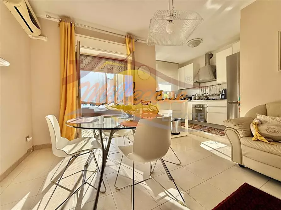 Immagine 2 di Appartamento in vendita  in VIA ACHILLE ADORNO a Siracusa