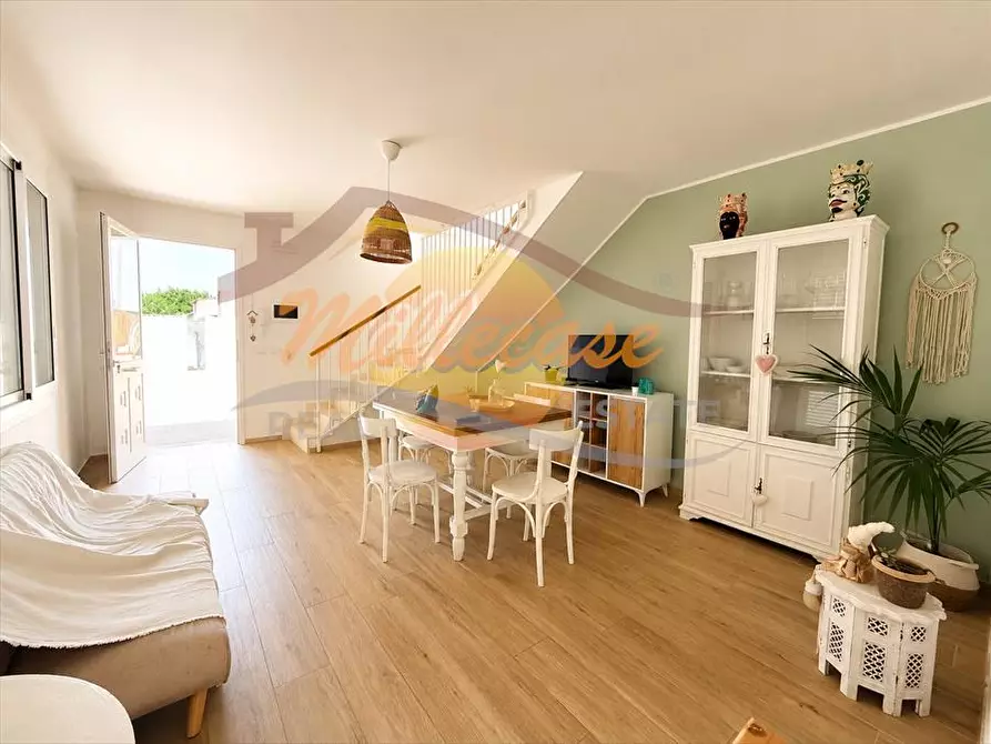 Immagine 2 di Villa in vendita  in fanusa a Siracusa