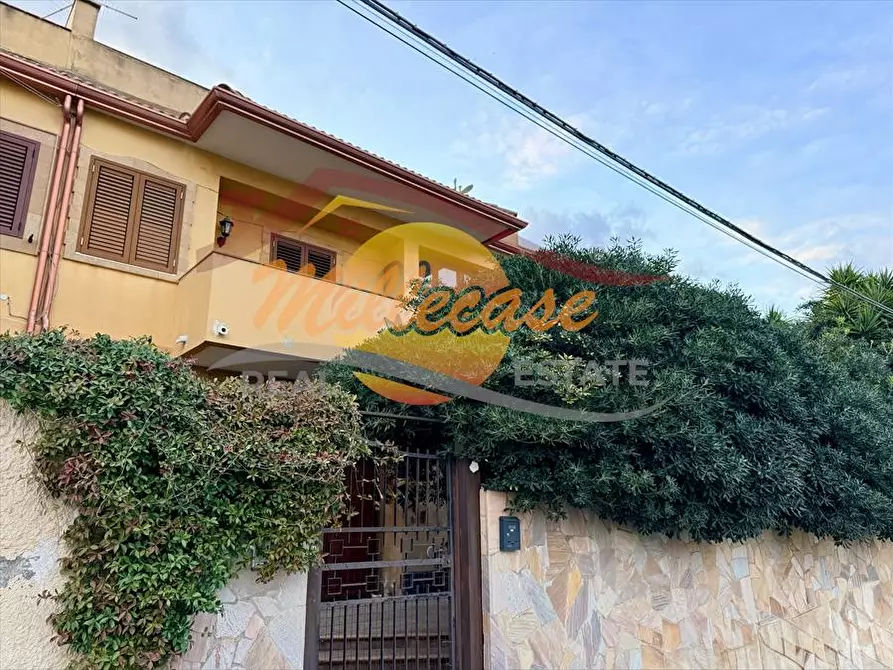 Immagine 2 di Villa in vendita  in viale Garrone a Siracusa