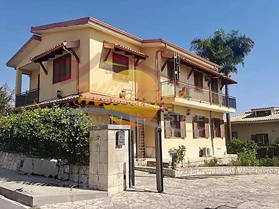 Immagine 1 di Villa in vendita  a Melilli
