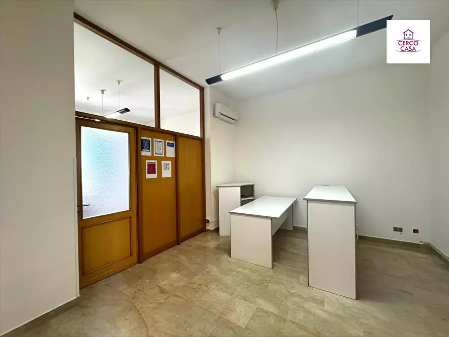 Immagine 4 di Ufficio in vendita  a Trapani
