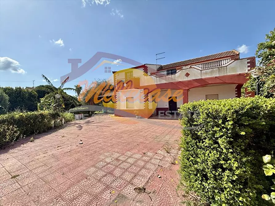 Immagine 2 di Villa in vendita  in via olindo marinelli a Siracusa