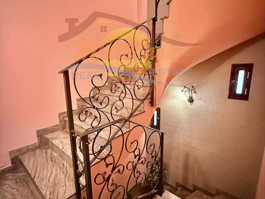 Immagine 5 di Villa in vendita  in viale Garrone a Siracusa