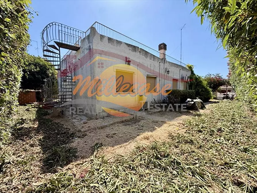 Immagine 6 di Villa in vendita  in viale dei lidi a Siracusa