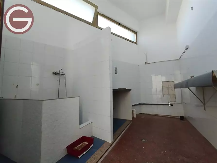 Immagine 7 di Locale commerciale in affitto  a Taurianova