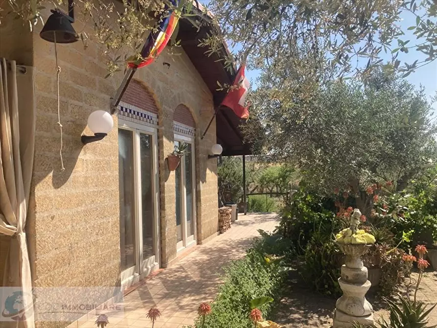 Immagine 6 di Villa in affitto  in Contrada Passo Santuzzo a Lercara Friddi