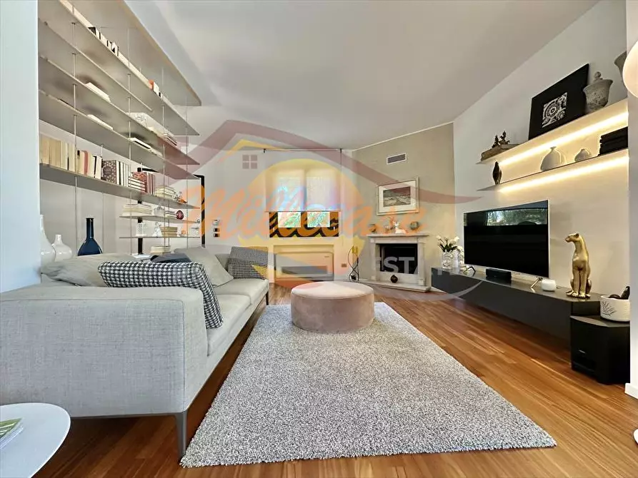 Immagine 21 di Villa in vendita  a Siracusa