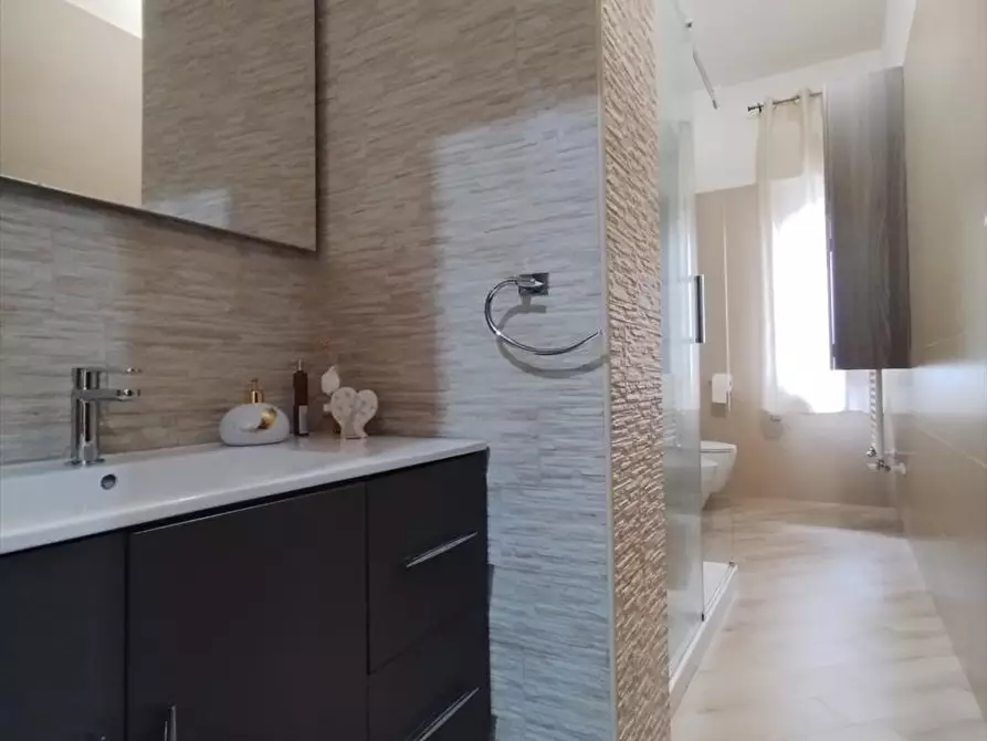 Immagine 12 di Appartamento in vendita  a Gioia Tauro