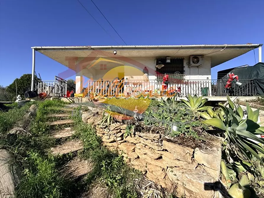 Immagine 25 di Villa in vendita  in strada Spinagallo a Siracusa