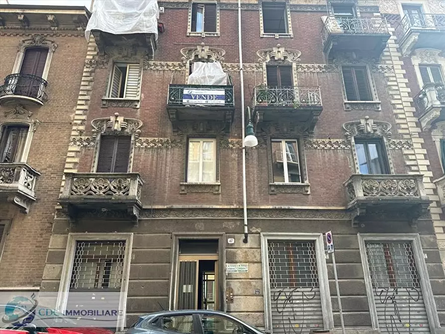 Immagine 1 di Palazzo in vendita  in via Verzuolo n 47 a Torino