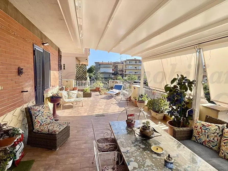 Immagine 15 di Appartamento in vendita  in Via Gussola 20 a Roma