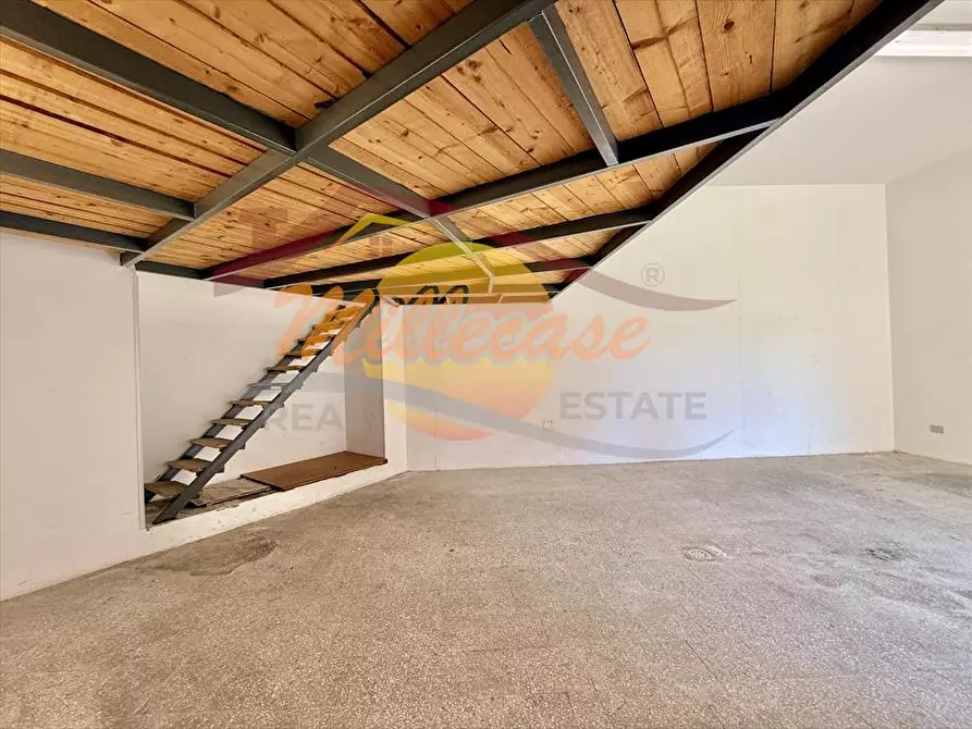 Immagine 15 di Garage in vendita  in VIALE TICA a Siracusa