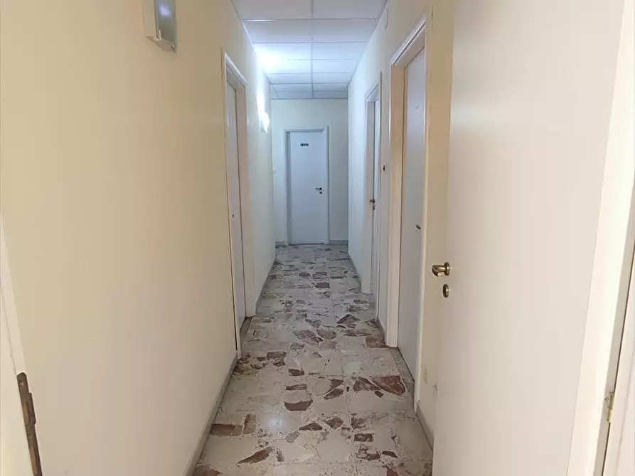 Immagine 6 di Ufficio in affitto  in via leone XIII 36 a Caltanissetta