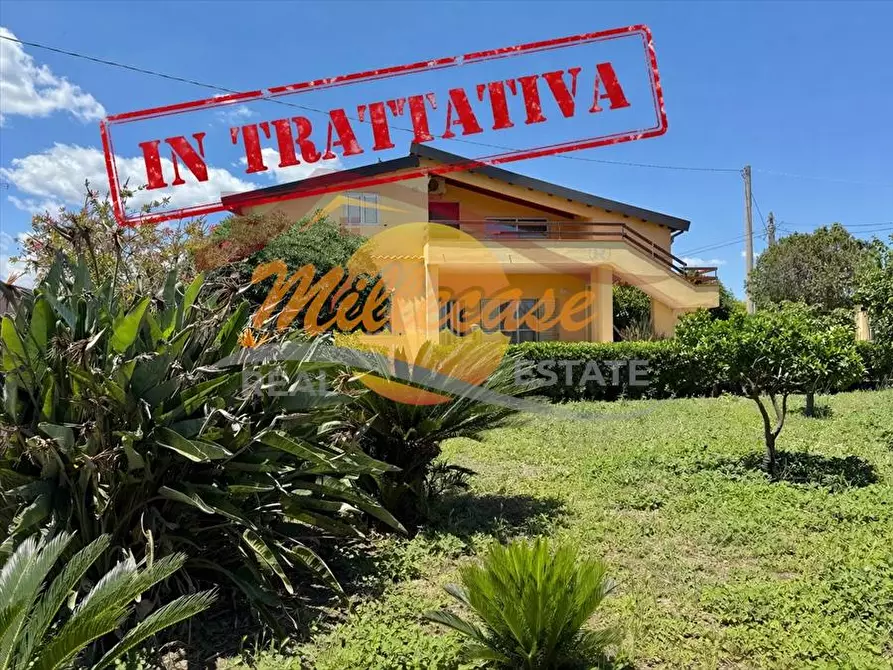 Immagine 1 di Villa in vendita  a Siracusa