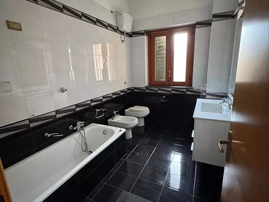 Immagine 7 di Appartamento in vendita  a Cinquefrondi