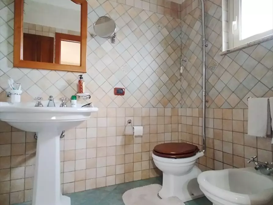 Immagine 17 di Appartamento in vendita  a Gioia Tauro