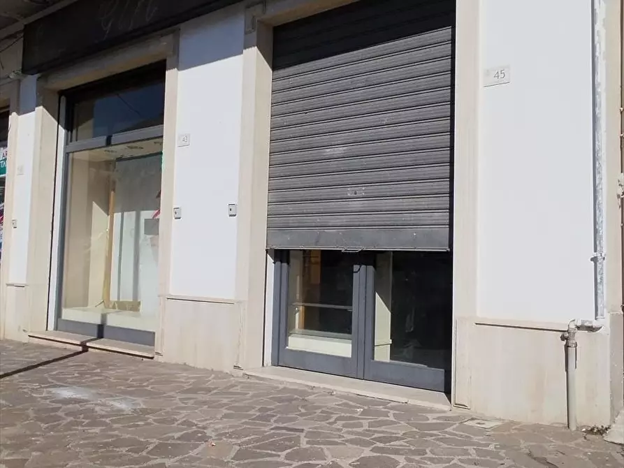 Immagine 1 di Locale commerciale in affitto  in Via Cappuccini 45 a Taurianova