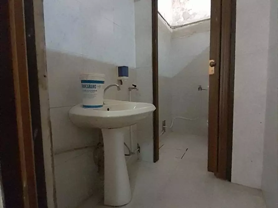 Immagine 21 di Deposito   a Taurianova