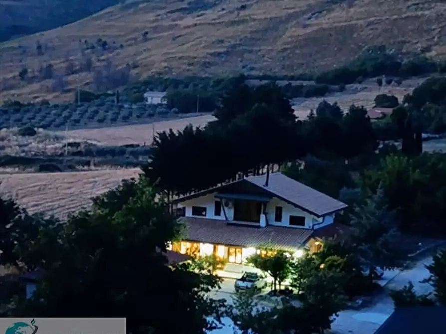 Immagine 7 di Villa in vendita  in contrada Margimuto a Santo Stefano Quisquina