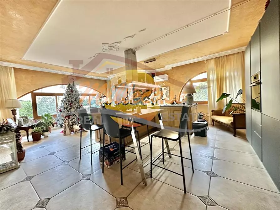 Immagine 27 di Villa in vendita  in TRAVERSA SINERCHIA a Siracusa