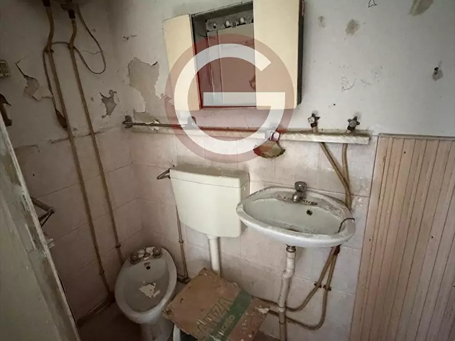 Immagine 11 di Casa indipendente in vendita  a Taurianova