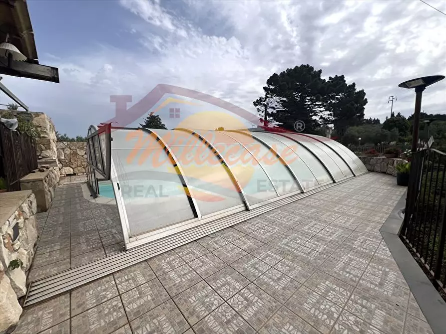 Immagine 10 di Villa in vendita  a Siracusa