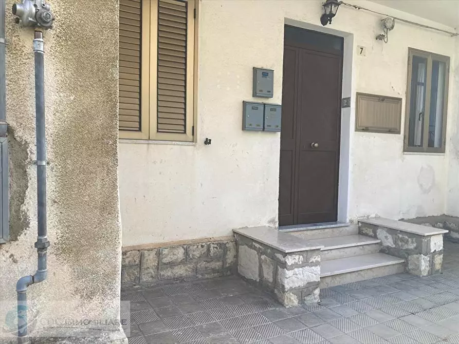 Immagine 1 di Appartamento in vendita  in Via Aldo Moro n 7 a Prizzi