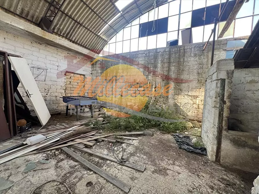 Immagine 17 di Capannone industriale in vendita  in TRAVERSA TORRE LANDOLINA a Siracusa