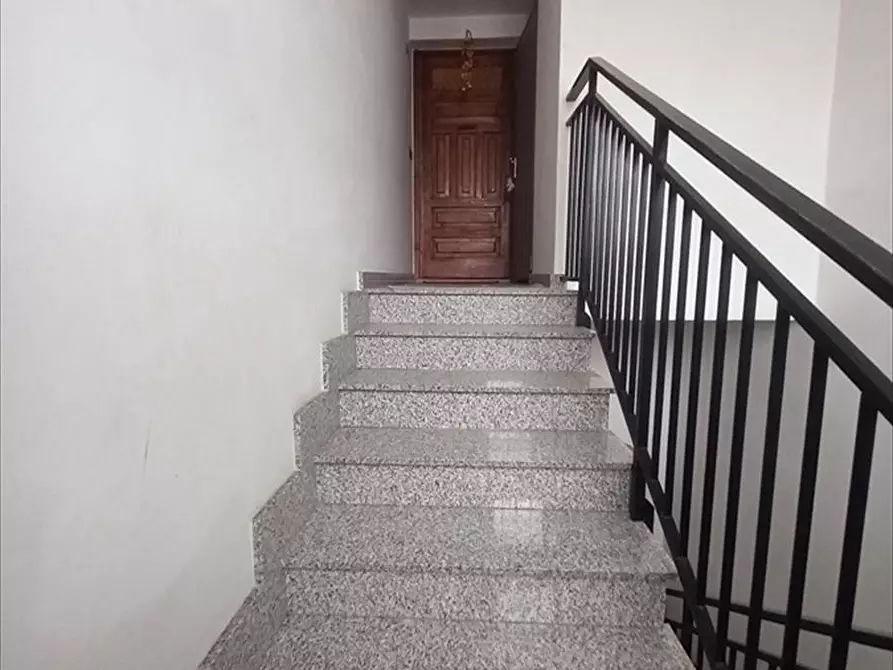 Immagine 21 di Appartamento in vendita  a Cinquefrondi