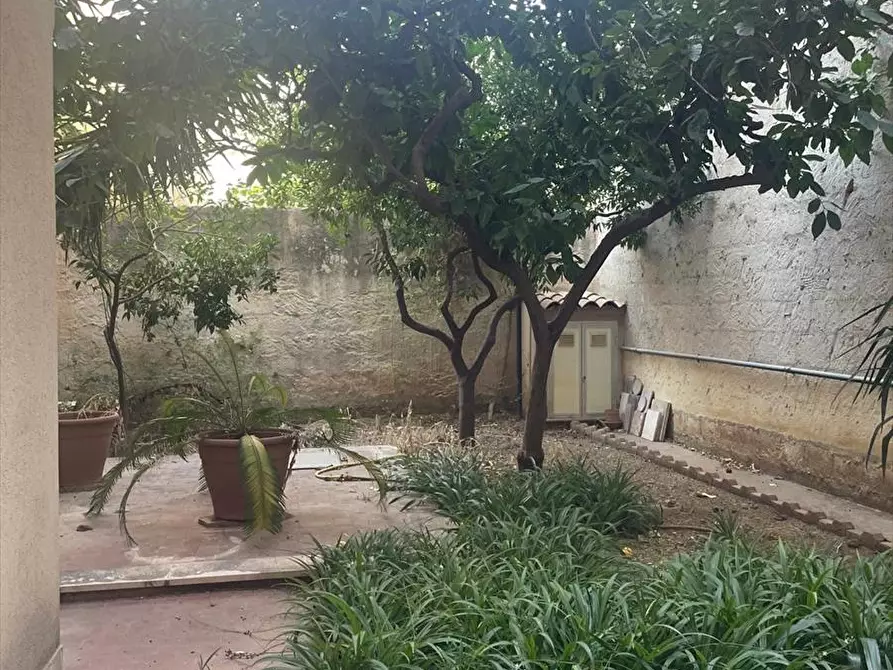 Immagine 23 di Palazzo in vendita  in VIA MICHELE AMARI a Trapani