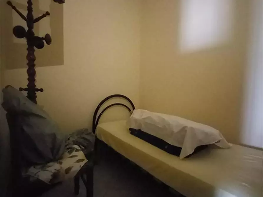 Immagine 14 di Appartamento in vendita  a Cinquefrondi