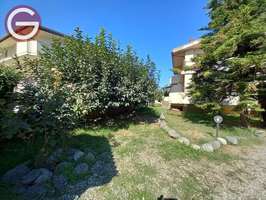 Immagine 3 di Villa in vendita  in Via Rosario Livatino 41 a Taurianova