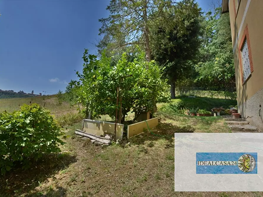 Immagine 6 di Casa indipendente in vendita  in C.da Santo Stefano 35 a Macerata