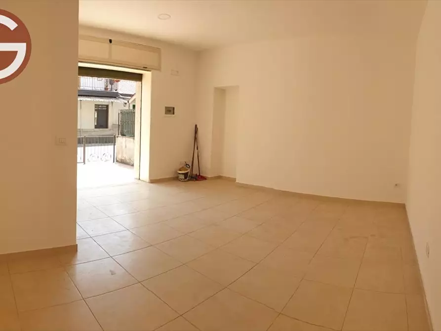 Immagine 8 di Locale commerciale in vendita  a Taurianova